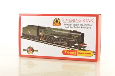 Lot 121 - Hornby 00 Gauge Centenary Year Tri-ang Hornby Ltd Ed Model R3821 BR green Class 9F 'Evening Star' Locomotive and Tender