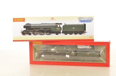 Lot 153 - Hornby 00 Gauge R3202 BR  green Class A3 60103 'Flying Scotsman' Locomotive and Tender with TTS Sound