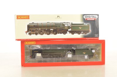 Lot 157 - Hornby 00 Gauge  R2992XS BR green Britannia Class 7MT 70040 'Clive of India' Locomotive and Tender with Sound