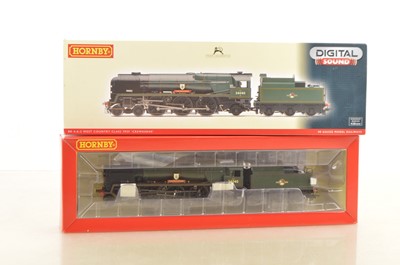 Lot 167 - Hornby 00 Gauge R2997XS BR green rebuilt West Country Class 34040 'Crewkerne' Locomotive and Tender with sound