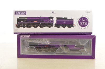 Lot 172 - Hornby 00 Gauge R30231 HM The Queen Platinum Jubille purple West Country Class No 70 'Elizabeth II' Locomotive and Tender with Sound fitted and electric rear light