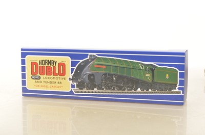 Lot 200 - Hornby (China) Hornby-Dublo 00 Gauge R3972 BR green Class A4 60007 'Sir Nigel Gresley' metal body Locomotive and Tender