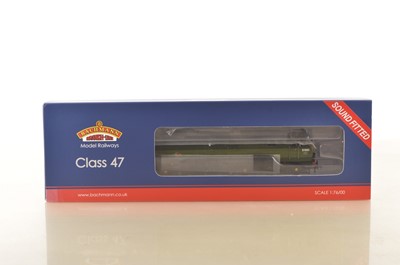 Lot 223 - Bachmann 00 Gauge 35-410SF BR two tone green Class 47/0 D1565 Diesel Locomotive