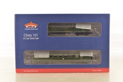 Lot 228 - Bachmann 00 Gauge 32-286 BR green small yellow panels Class 101 DMU 2-Car Pack