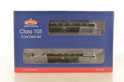 Lot 238 - Bachmann 00 Gauge 31-536 BR green speed whiskers Class 105 DMU 2-Car Pack