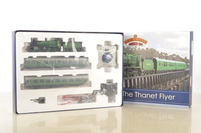 Lot 241 - Bachmann 00 Gauge 30-165 The Thanet Flyer Train Set