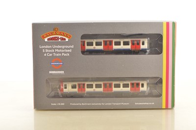 Lot 284 - Bachmann FOR London Transport Museum 00 Gauge 35-990 London Underground S Stock Motorise 4 Car Train Pack