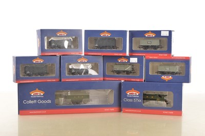 Lot 336 - Bachmann boxed 00 gauge GWR Collett and Pannier Tank Locomotives and GWR and BR Rolling Stock (9)