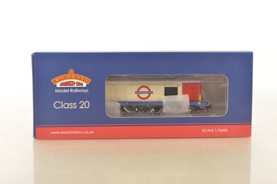 Lot 368 - Bachmann boxed 00 Gauge  commission specially for London Transport Museum 32-030Y off white, red and blue Class 20 no 20227