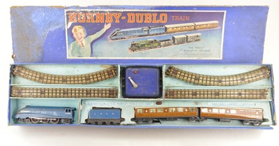 Lot 423 - Hornby-Dublo 00 Gauge pre-war DP1 3-Rail Passenger Train Set