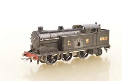 Lot 426 - Hornby-Dublo 00 Gauge pre-war Clockwork LMS black 0-6-2T 6917