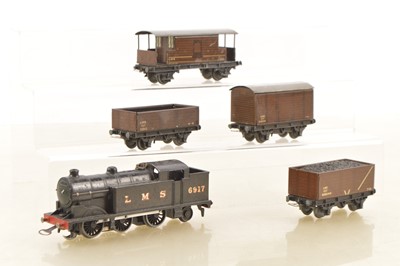 Lot 427 - Hornby-Dublo 00 Gauge pre-war Electric LMS Black 0-6-2T 6917 and four pre-war LMS Trucks (5)