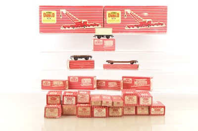 Lot 487 - Hornby-Dublo 00 Gauge 2-Rail boxed Super Detail wagons and Breakdown Crane Sets (25)