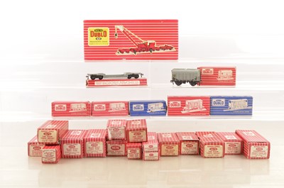 Lot 506 - Hornby-Dublo 00 Gauge 2-Rail Super Detail Wagons and Breakdown Crane (24)