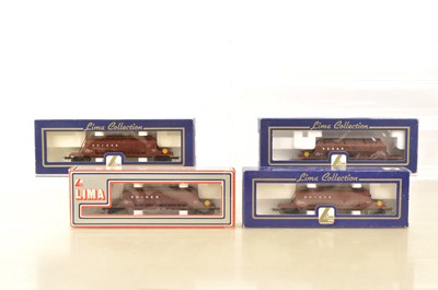 Lot 616 - Lima South African HO Gauge boxed  309071/2 SAR brown Sugar Hopper wagons (4)