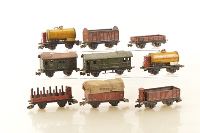 Lot 696 - Vintage Pre/Post war Marklin HO Gauge German Tinplate Freight Stock