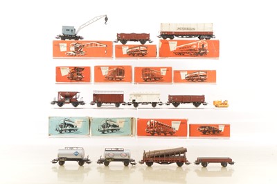 Lot 709 - Marklin HO Gauge Freight Stock and Crane