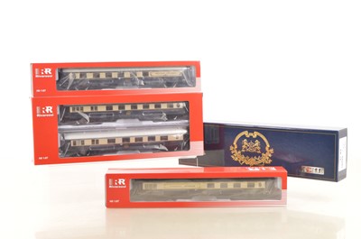 Lot 719 - Rivarossi and ACME HO Gauge Compagnies  Internationale Des Wagons Lits Coaches (4)