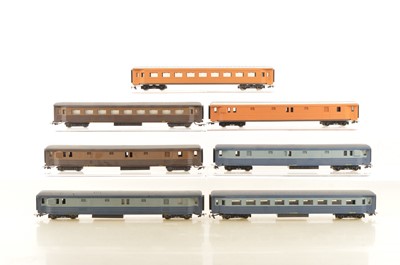 Lot 745 - Early Rivarossi Factory Italian HO Gauge Factory Prototype/Proving Model Coaches (7)