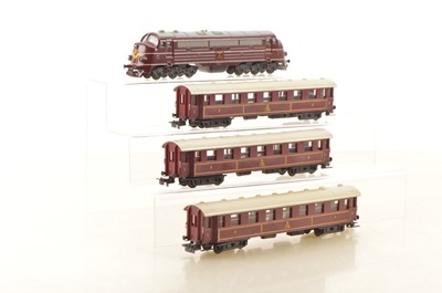 Lot 792 - Danish Diesel HO Gauge Locomotive and Coaches by Long Denmark (4)