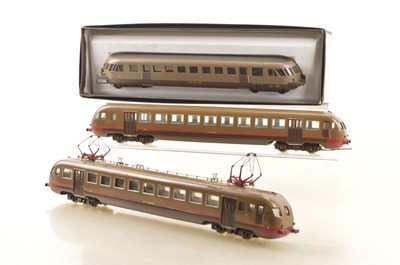 Lot 794 - Italian HO Gauge Railcars (3)