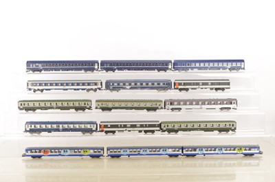 Lot 804 - French HO Gauge Coaching Stock (17)