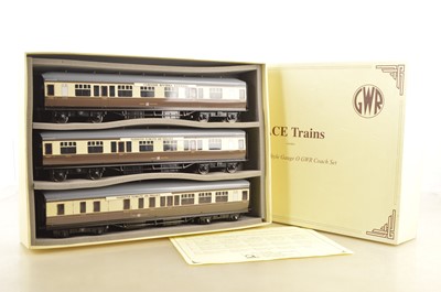 Lot 854 - Ace Trains 0 Gauge Modern issue C/12 Set A GWR Passenger coaches