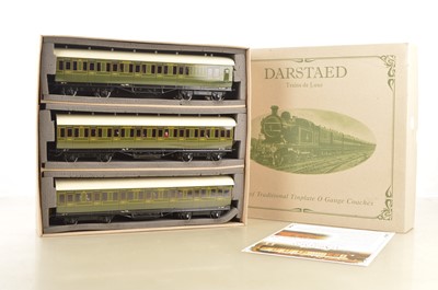 Lot 864 - Darstaed 0 Gauge Modern issue 3-car SR Passenger set