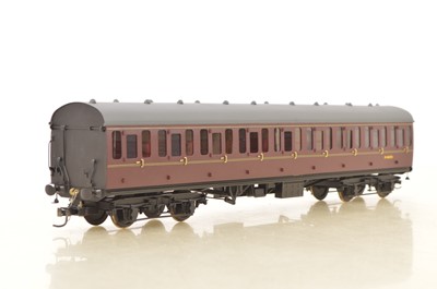 Lot 908 - Sancheng (China) / Bachmann Brassworks modern Issue 0 Gauge BR maroon MK1 SBB Suburban Coach