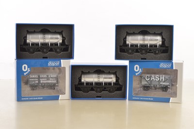 Lot 933 - Dapol 0 Gauge  modern issue 0 Gauge group of Tankers & Goods wagons (5)