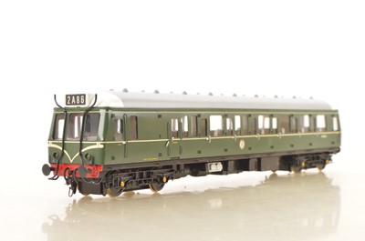 Lot 936 - Sancheng (China) Bachmann modern Issue 0 Gauge BR green with Speed whiskers class 122 DMU