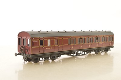 Lot 990 - Cavalier Coaches 0 Gauge Finescale LMS Suburban non-driving Trailer (Dummy) all 3rd coach