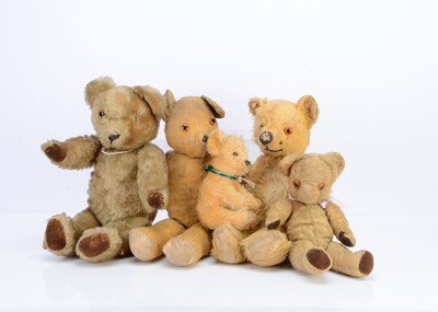 Lot 87 - Five Pedigree post-war teddy bears