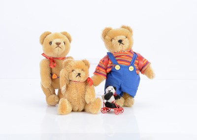 Lot 158 - Three small German teddy bears