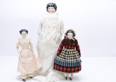 Lot 170 - Three German china shoulder headed dolls