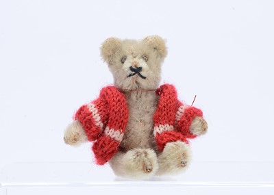 Lot 260 - A post-war miniature Schuco teddy bear