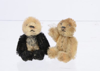 Lot 300 - Two post-war miniature Schuco teddy bears