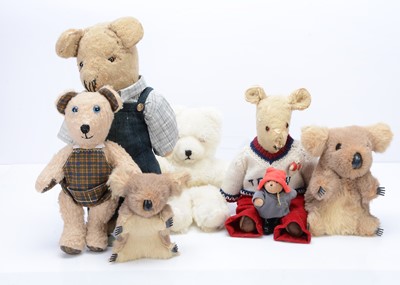 Lot 307 - Various teddy bears