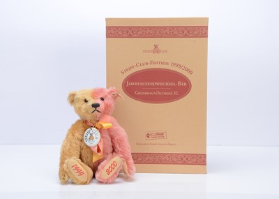 Lot 387 - A Steiff limited edition Year 2000 teddy bear