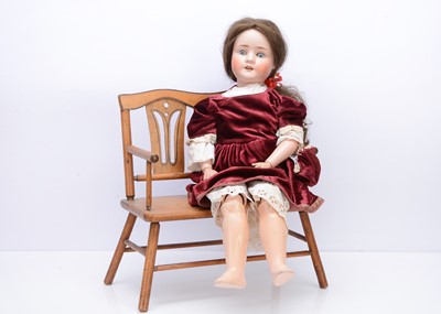 Lot 468 - A Schoenau & Hoffmeister 914 child doll