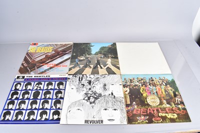 Lot 14 - Beatles LPs