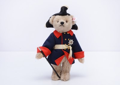 Lot 546 - A Steiff limited edition Friedrich Der Grosse teddy bear