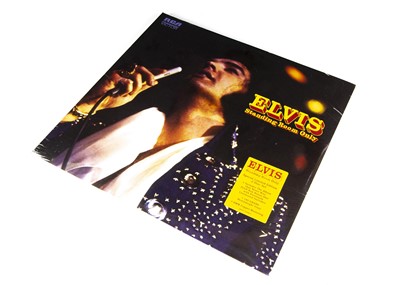 Lot 19 - Elvis Presley LP