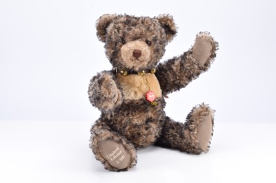 Lot 579 - A Limited edition Hermann Theodor teddy bear