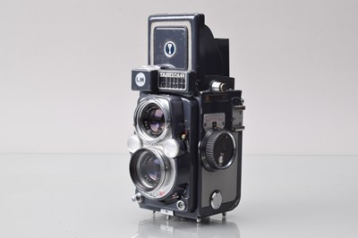 Lot 1 - A Yashica LM TLR Camera