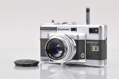 Lot 11 - A Voigtländer Vitessa T Rangefinder Camera