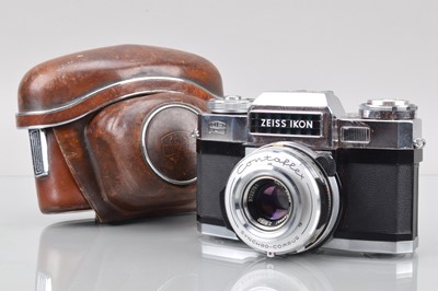 Lot 14 - A Zeiss Ikon Contaflex Super B Camera