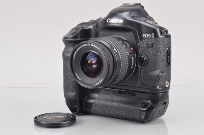 Lot 67 - A Canon EOS 1 V SLR Camera