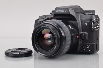 Lot 112 - A Minolta Dynax 7 SLR Camera