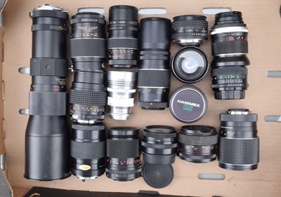 Lot 128 - A Tray of Prime Lenses